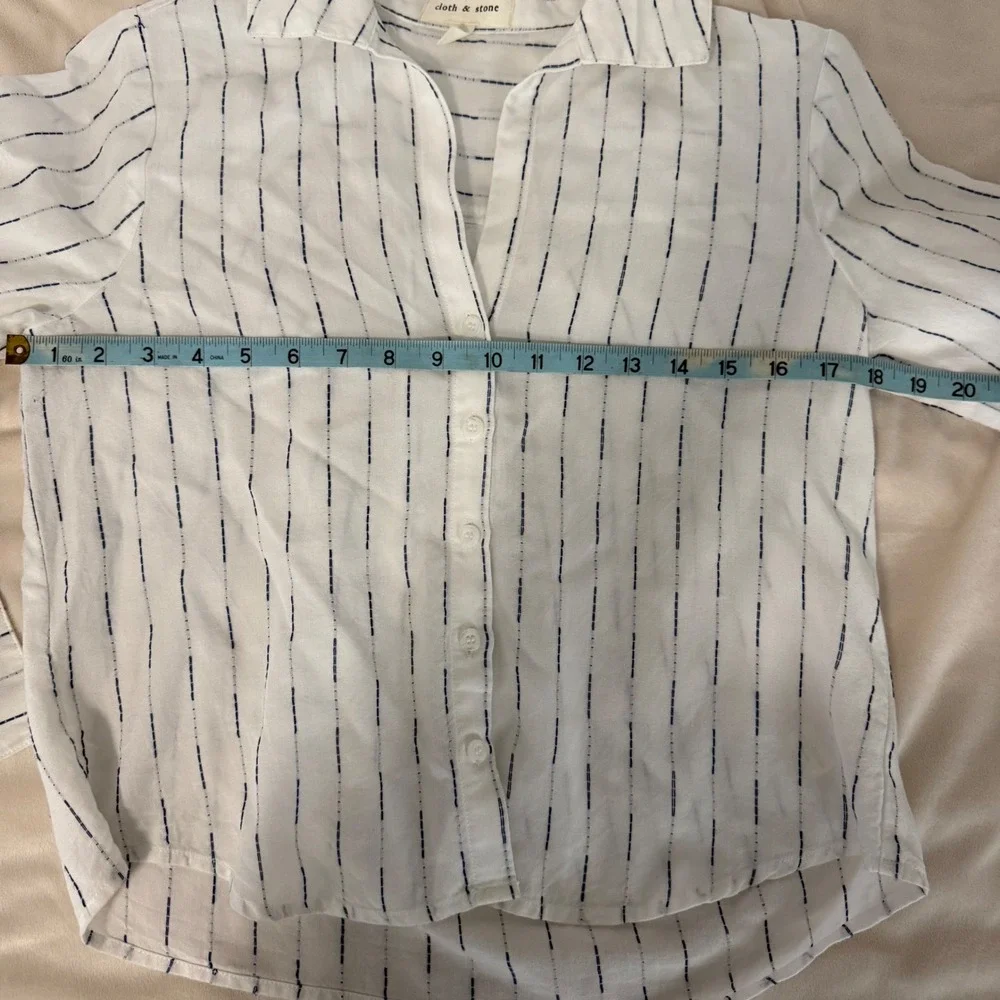 Cloth and Stone Long Sleeve Button Down Casual Sheer Shirt Size XXS - Picture 8 of 9